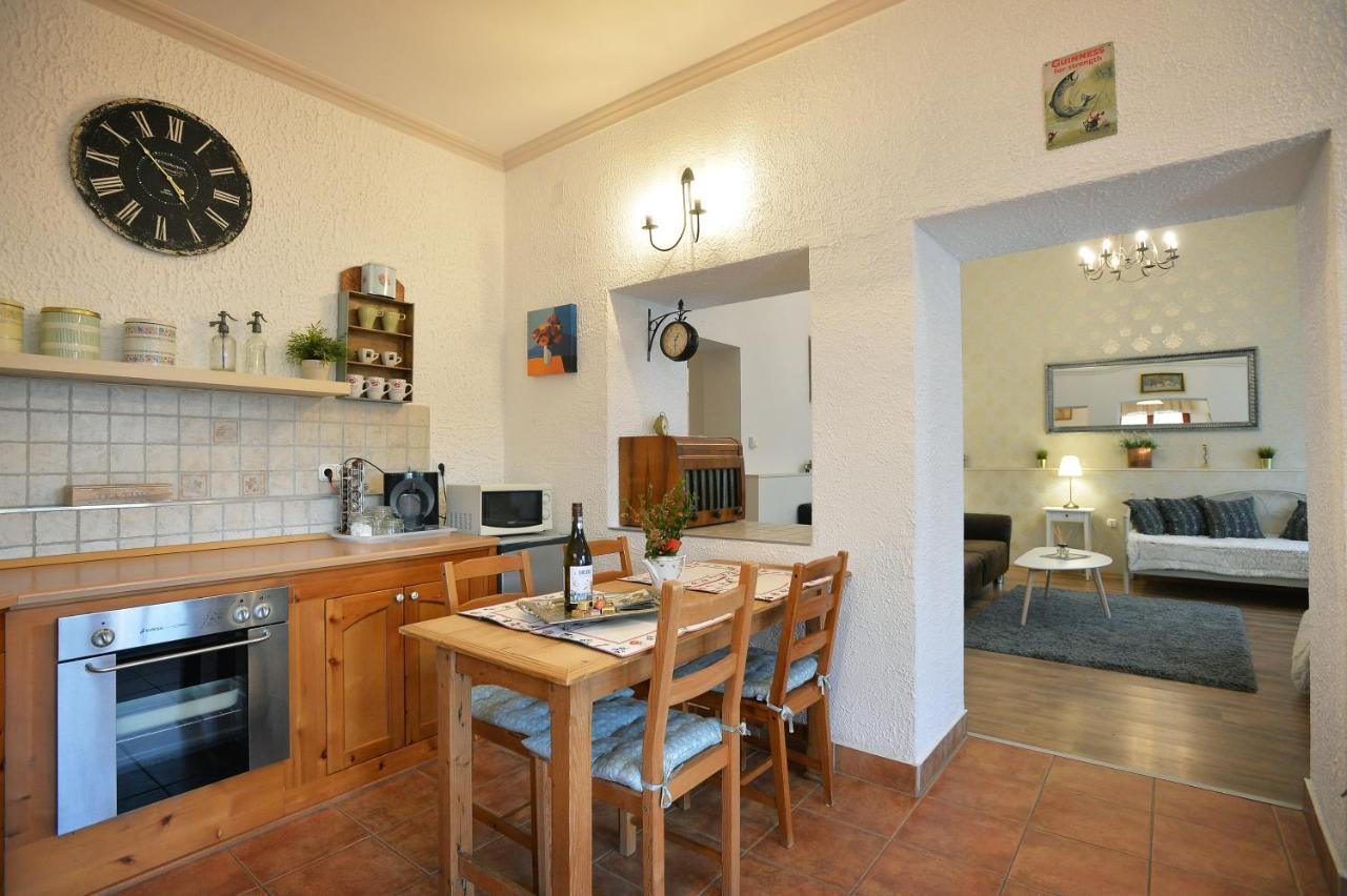 Janicsar Garden Apartman Eğri Dış mekan fotoğraf