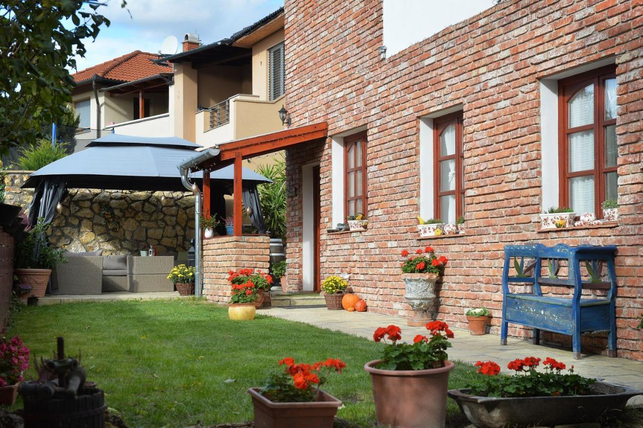 Janicsar Garden Apartman Eğri Dış mekan fotoğraf