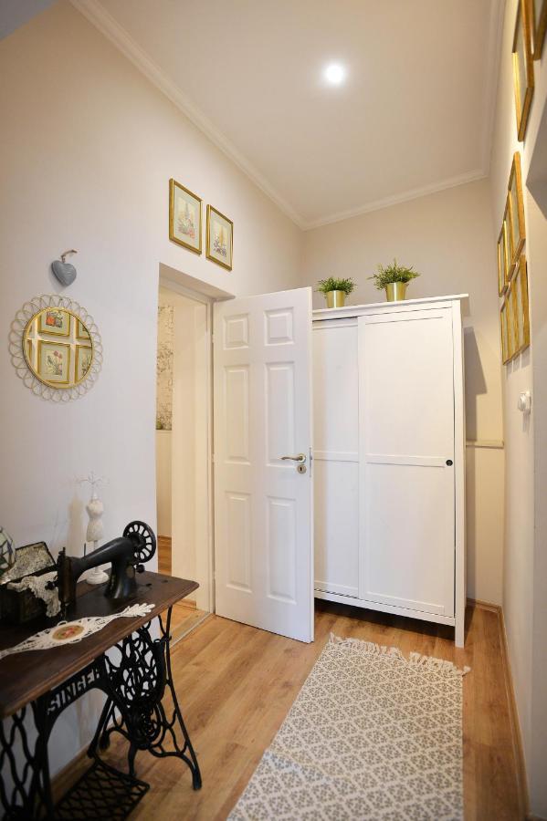 Janicsar Garden Apartman Eğri Dış mekan fotoğraf